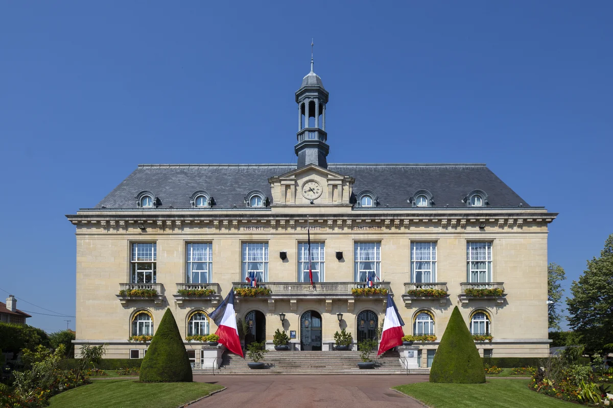 Suivi et affichage d'un permis de construire à Aulnay-sous-Bois