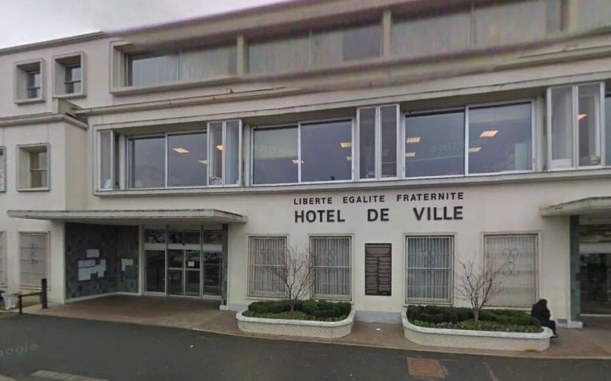 Suivi et affichage d'un permis de construire au Blanc-Mesnil