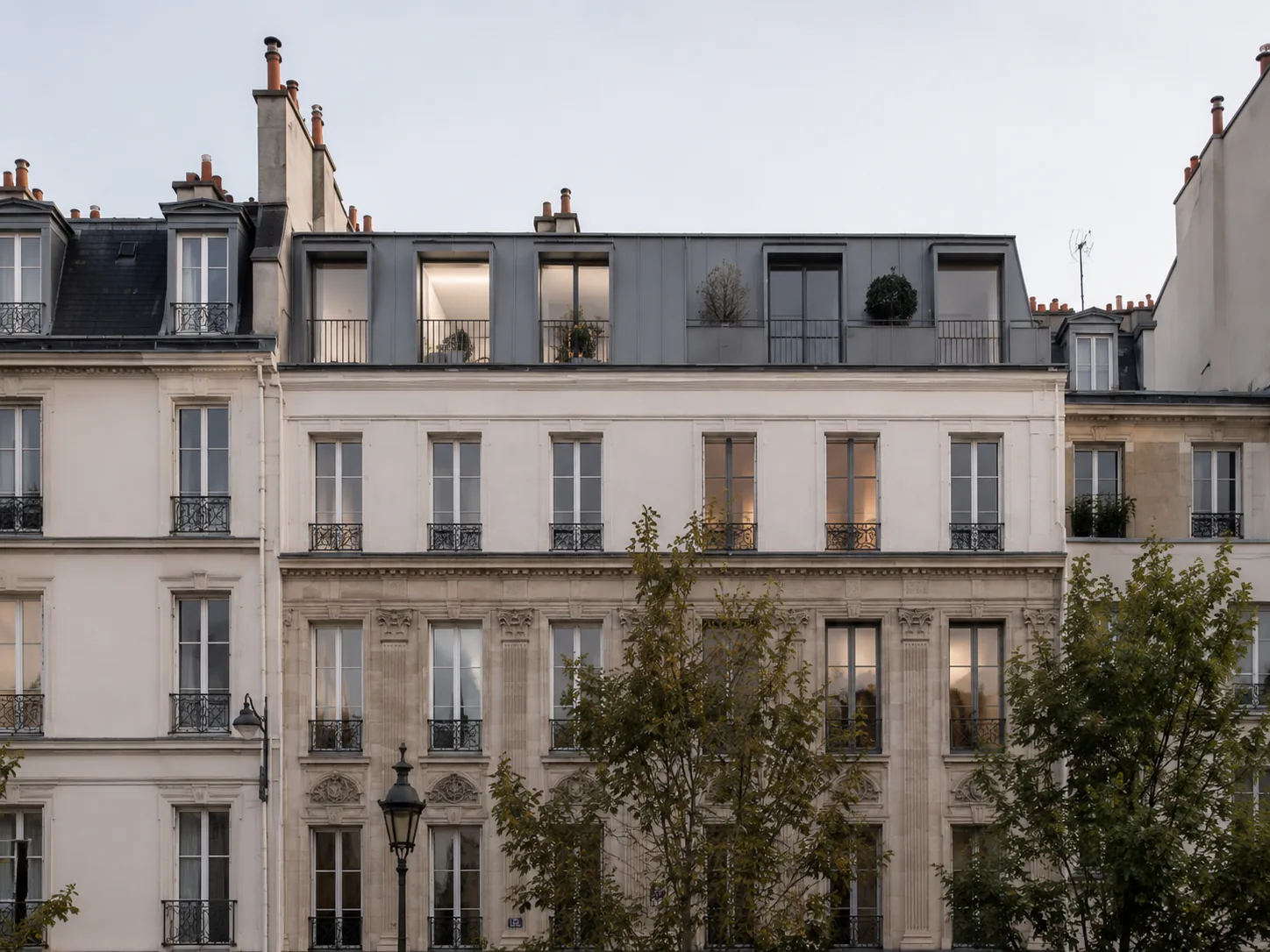 Rénover un appartement Art Déco à Boulogne-Billancourt : modénatures, planchers, distribution