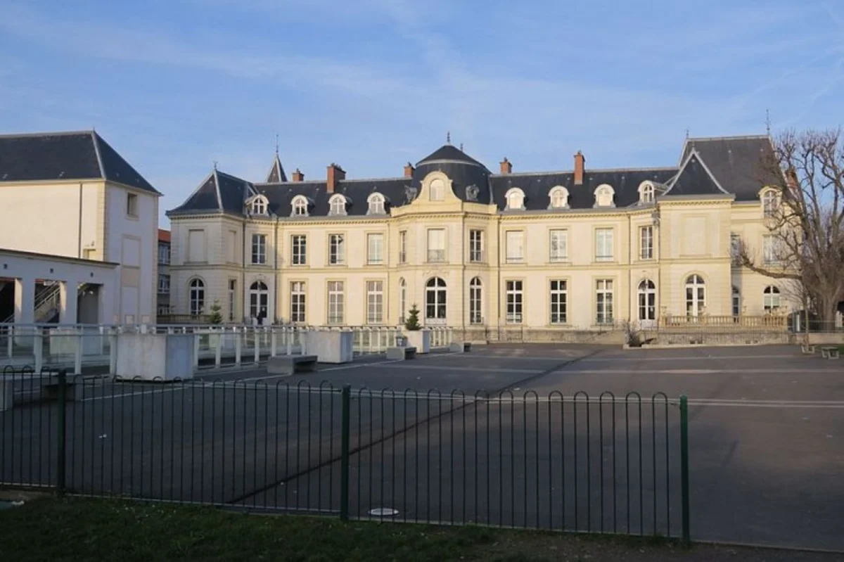 Suivi et affichage d'un permis de construire à Bry-sur-Marne