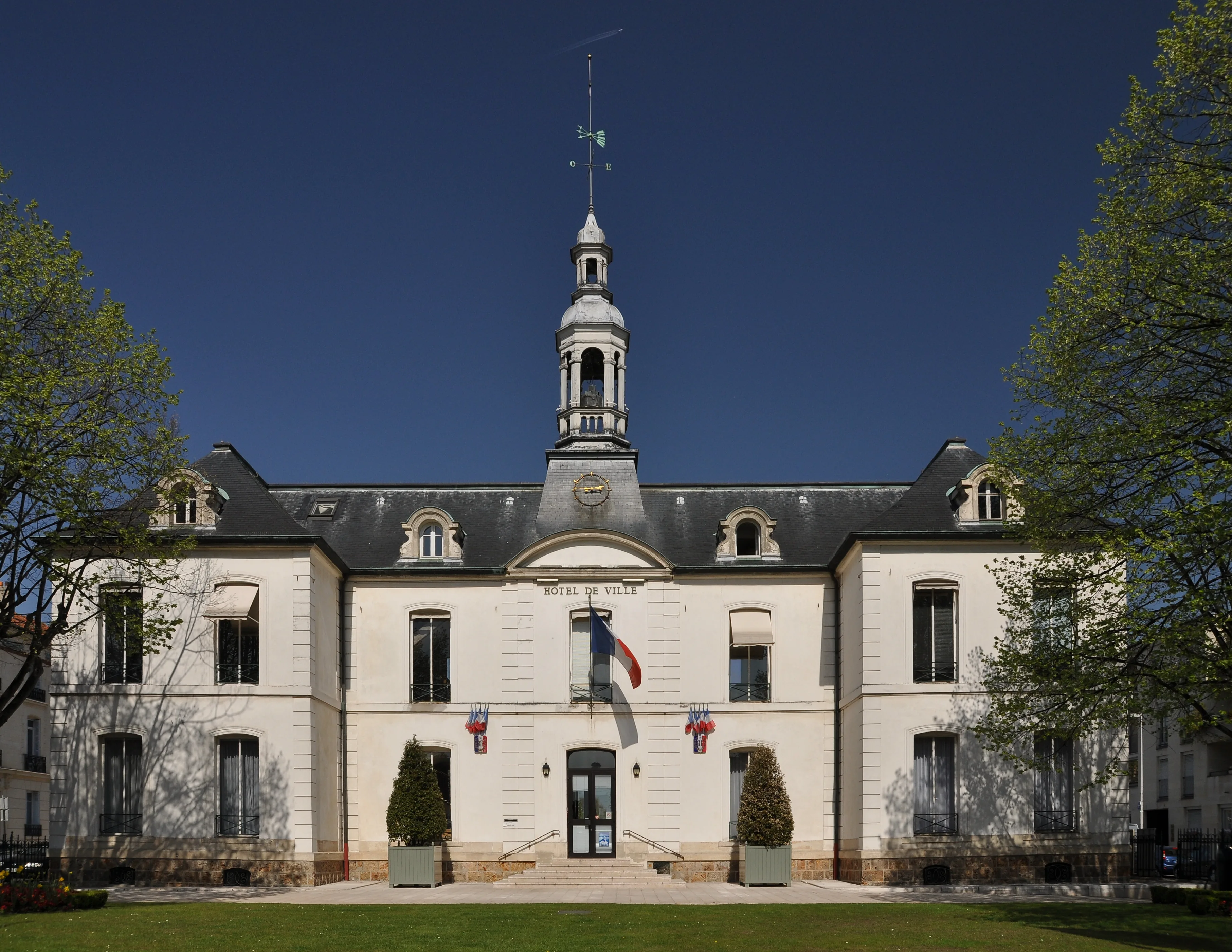Suivi et affichage d'un permis de construire à Chatou