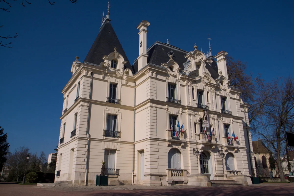Suivi et affichage d'un permis de construire à Chilly-Mazarin