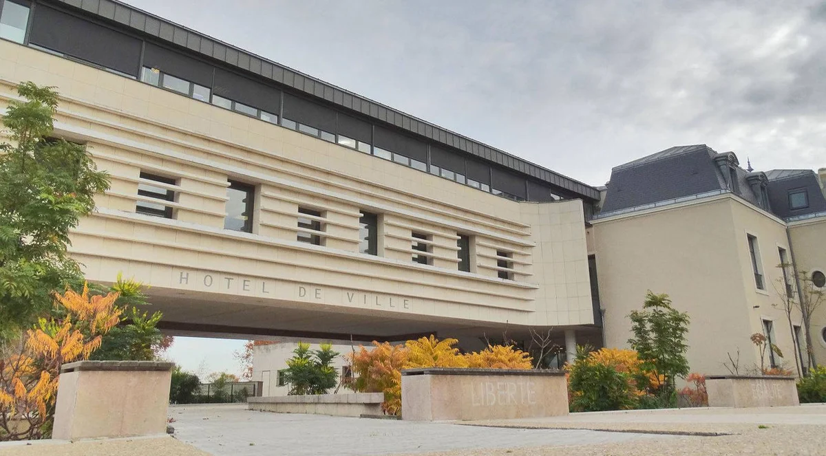 Permis de construire à Combs-la-Ville - illustration du suivi de chantier et du dossier