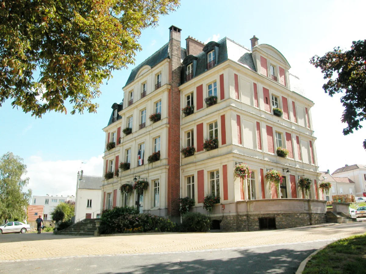 Suivi et affichage d'un permis de construire à Domont 95330