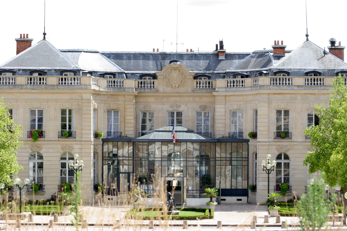 Permis de construire à Épinay-sur-Seine - illustration du suivi de chantier et du dossier