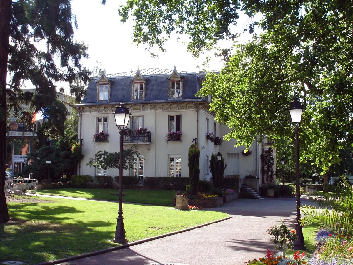 Permis de construire à Franconville - illustration du suivi de chantier et du dossier