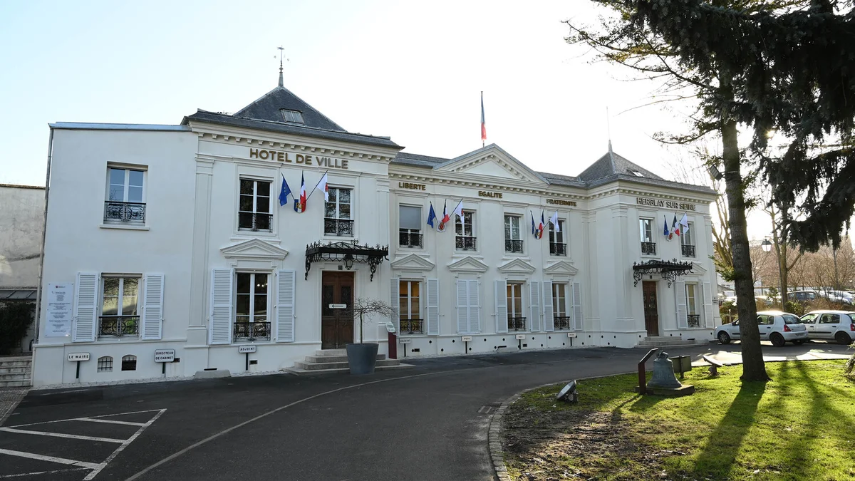 Suivi et affichage d'un permis de construire a Herblay-sur-Seine 95220