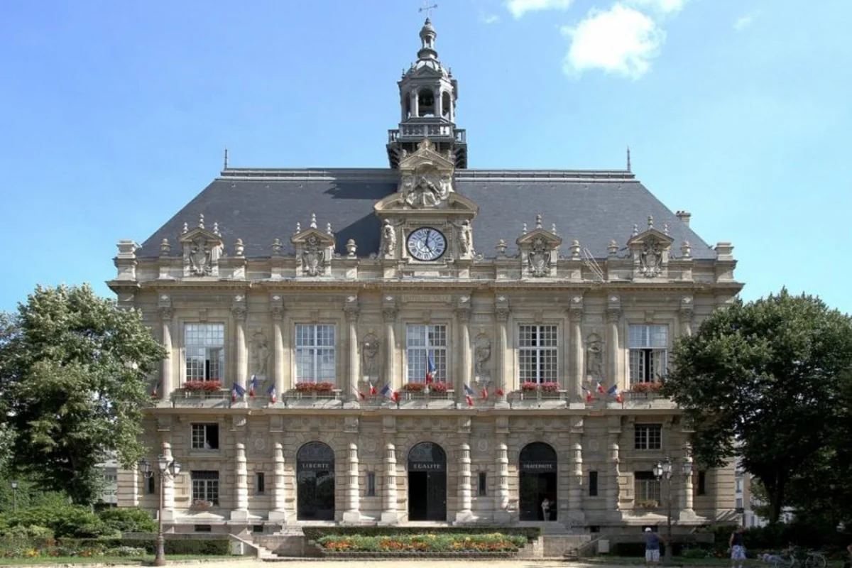 Permis de construire à Ivry-sur-Seine - illustration du suivi de chantier et du dossier