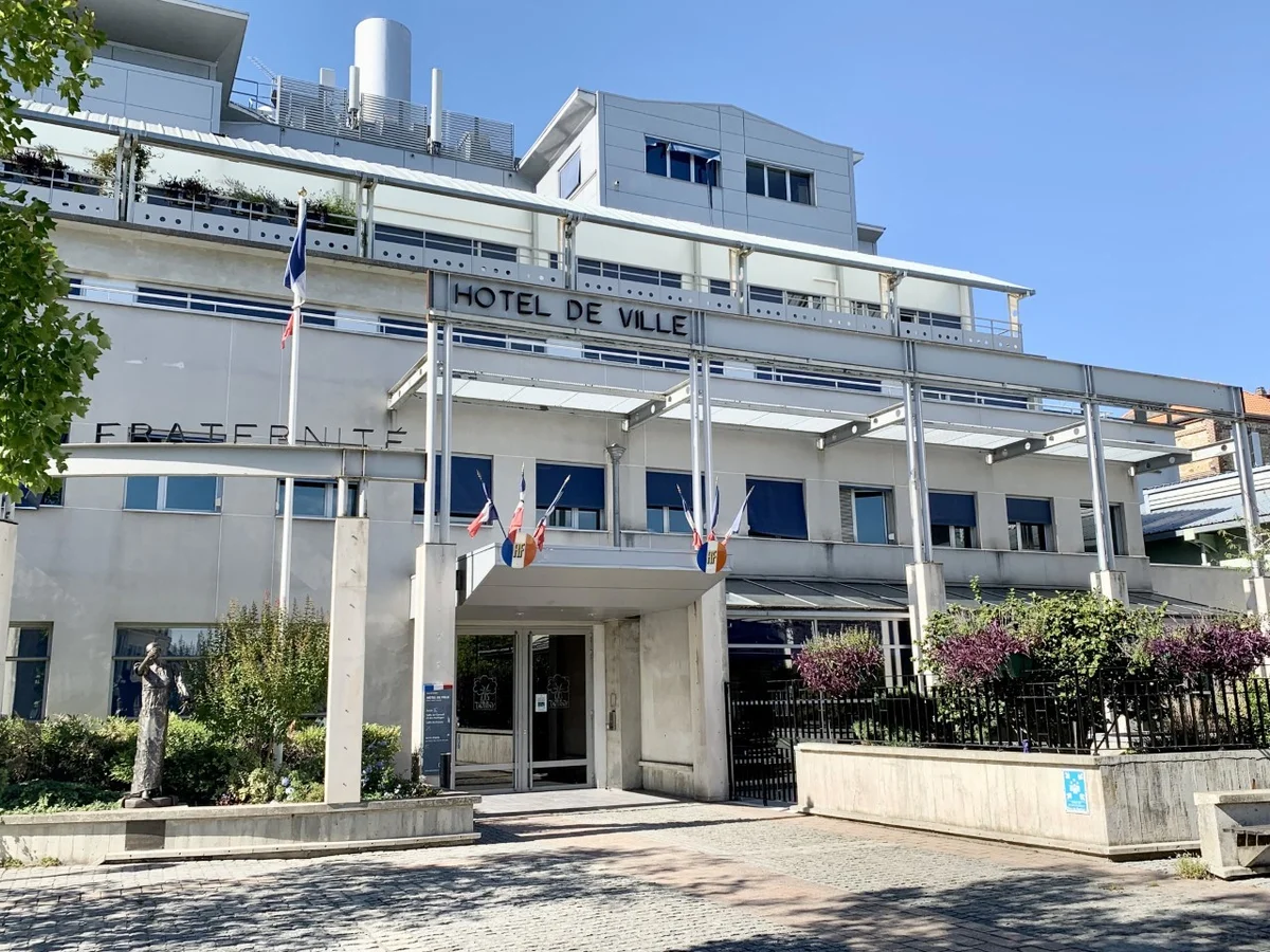 Suivi et affichage d'un permis de construire à Taverny 95150