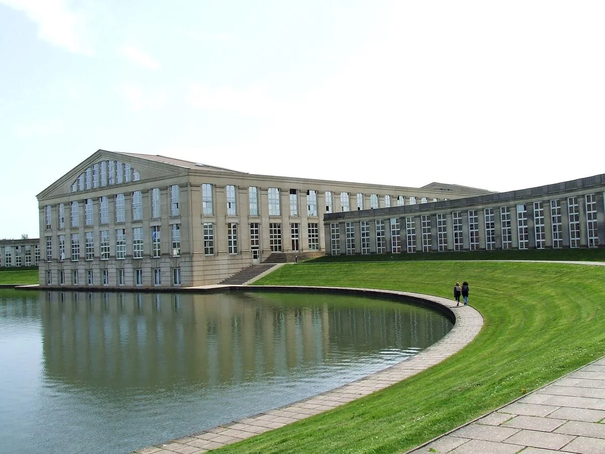 Permis de construire à Voisins-le-Bretonneux - illustration du suivi de chantier et du dossier